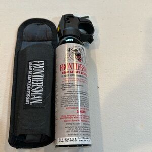 Bear attack repellent